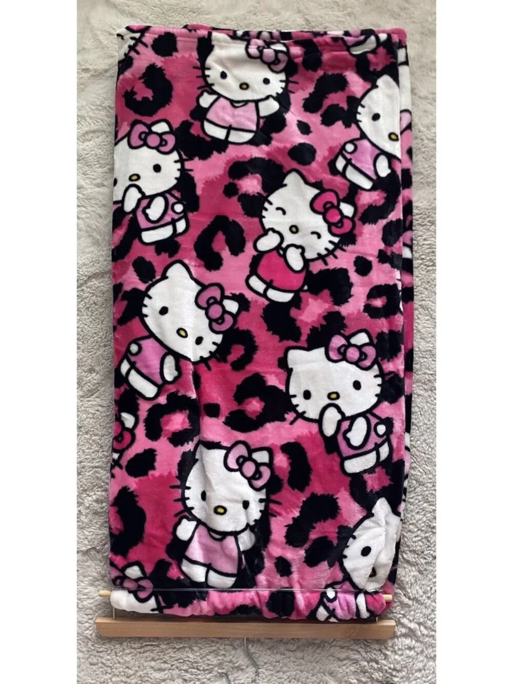 Hello Kitty Pink Leopard Cheetah Print Soft Throw Blanket 50in x 70in Viral NEW